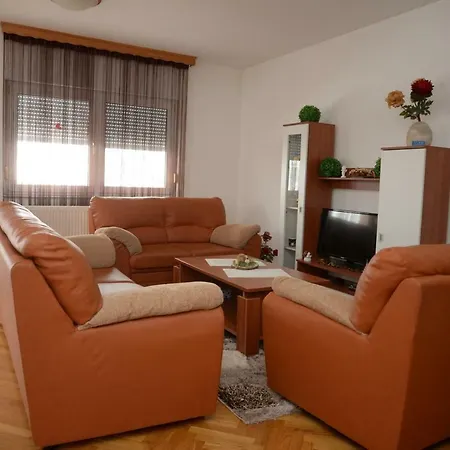Apartmani Marin-Zupanja Exterior foto